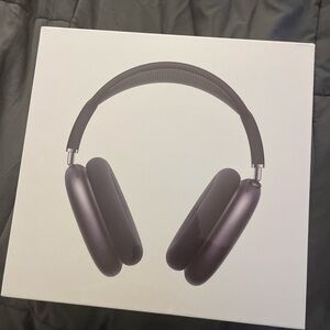 Apple Over-Ear Headphones in Black